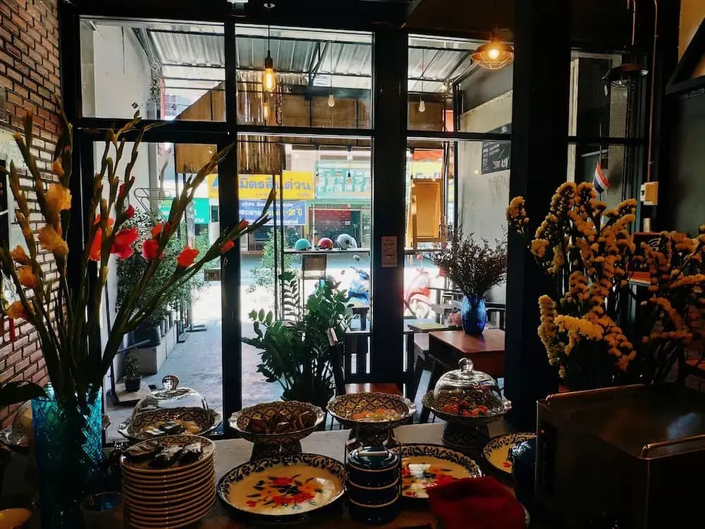 Znap's hostel and Café - photo 14