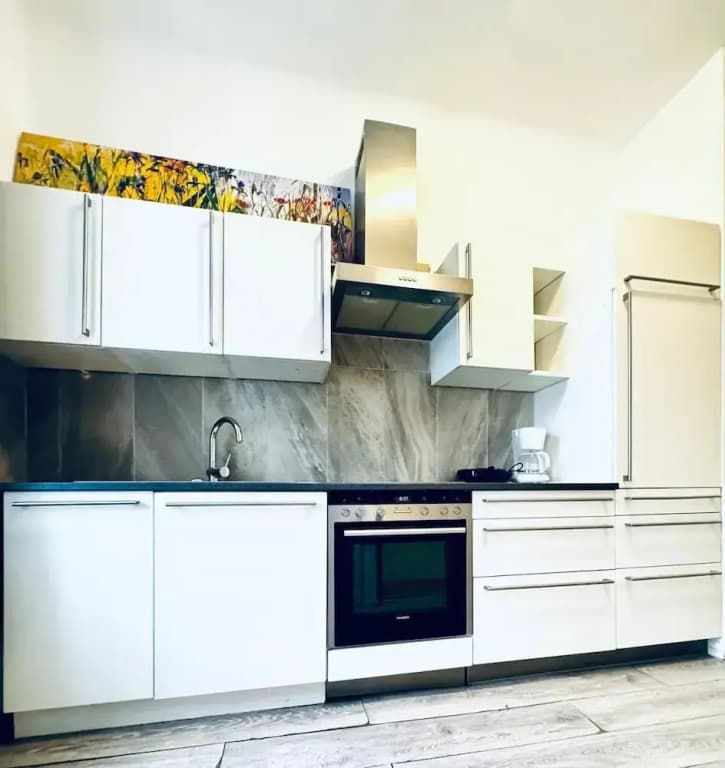 Affordable 4BR Near Stadthalle - photo 22