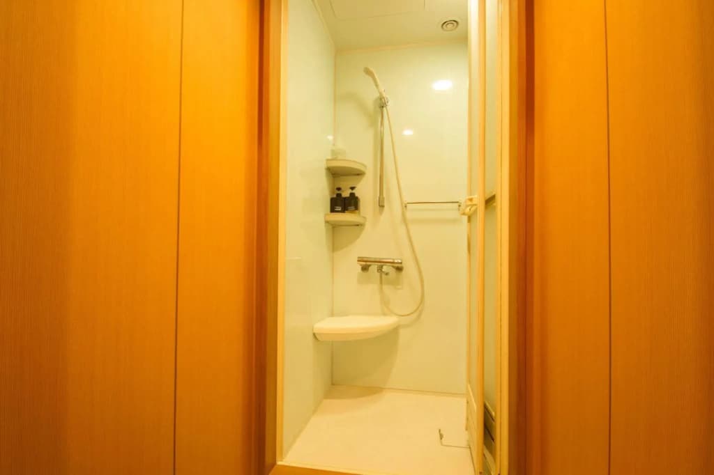 Steps Guesthouse - photo 8