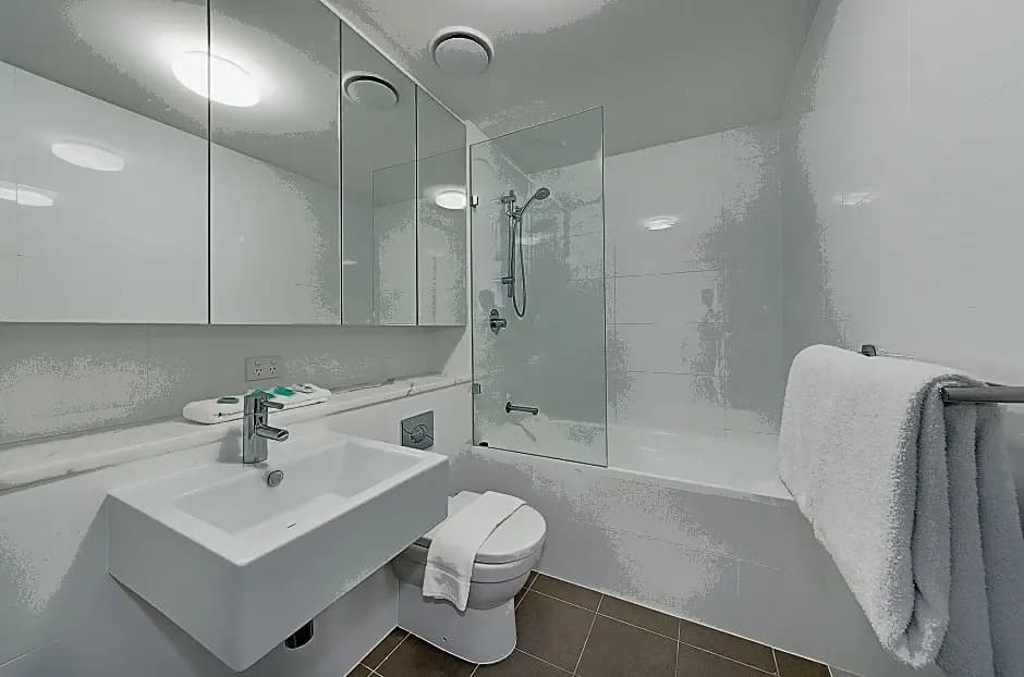 Wyndel Apartments - The Mint - photo 8