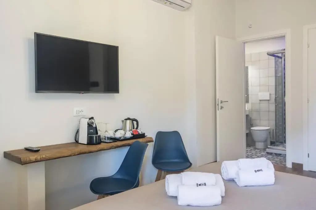 Trastevere Gallery Suites - photo 1