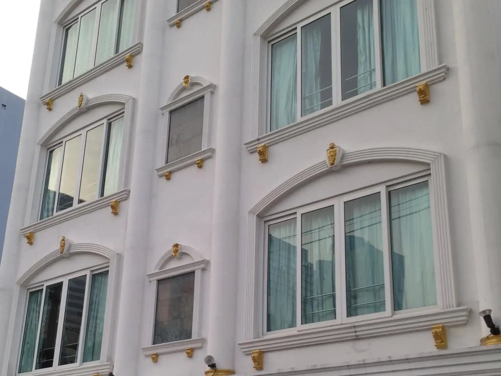 Silom3 Apartment - photo 3