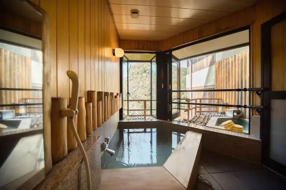 Momijiya Honkan Takao Sansou Ryokan - photo 9