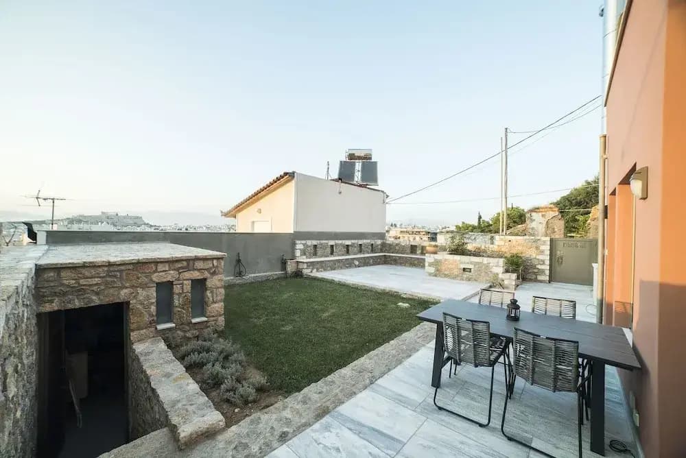 Stunning 2 bedroom house with amazing view - photo 15