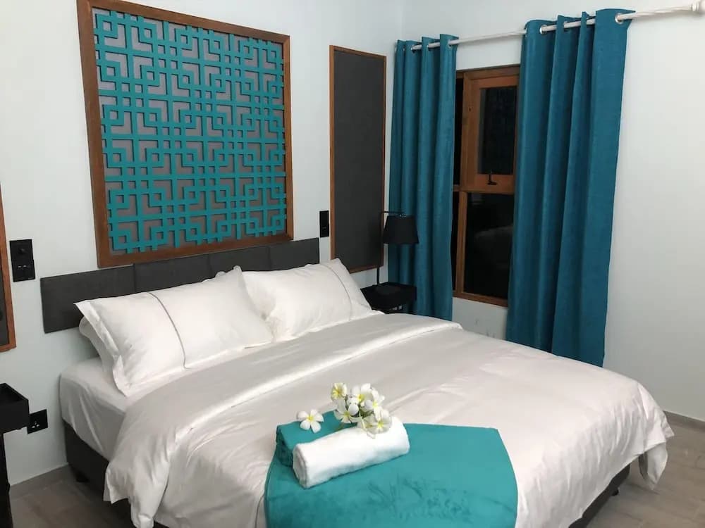 Village Hideaways & Spas - photo 3