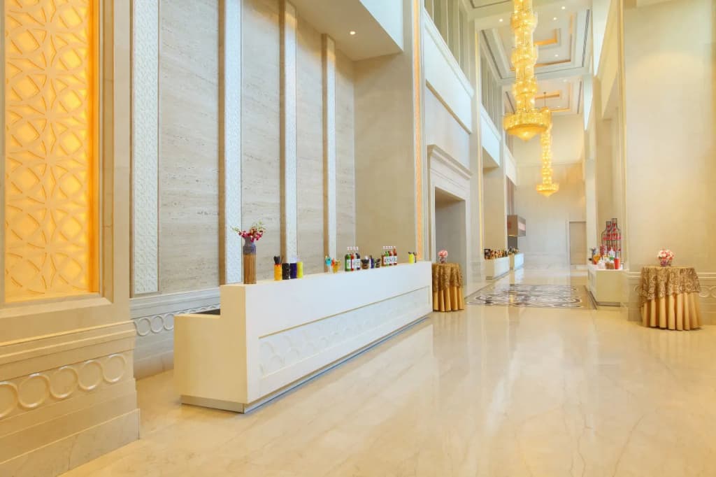 Seven Seas Hotel - photo 12