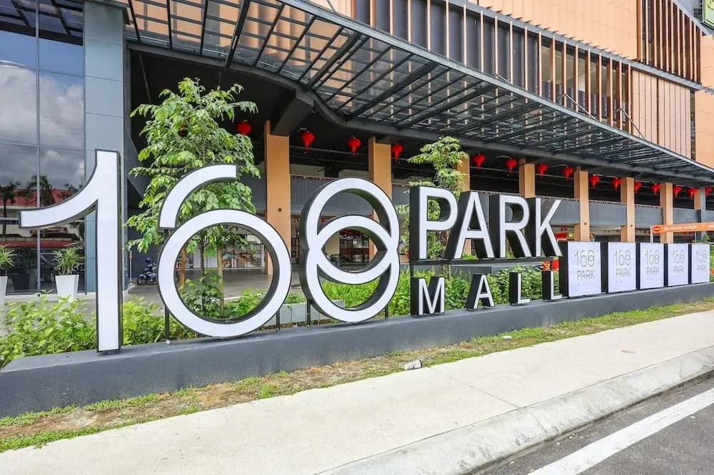 Selayang 168 Park Mall Apartments - photo 1