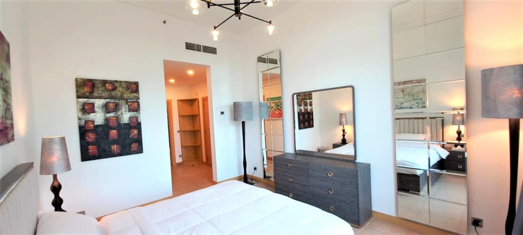 Spacious & Chic 1 bedroom with balcony in Palm - photo 4