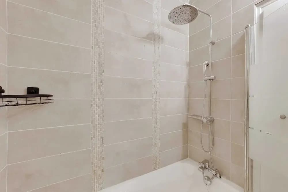 Beautiful Apartment 2br/6p - Eiffel Tower - photo 7