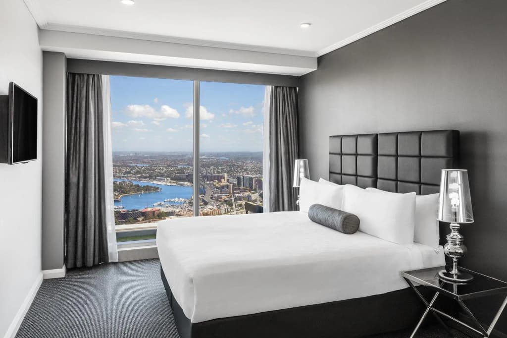 Meriton Suites World Tower - photo 6