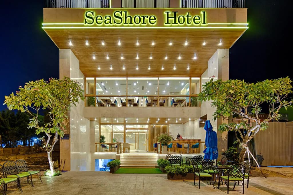 Seashore Hotel & Apartment - photo 1