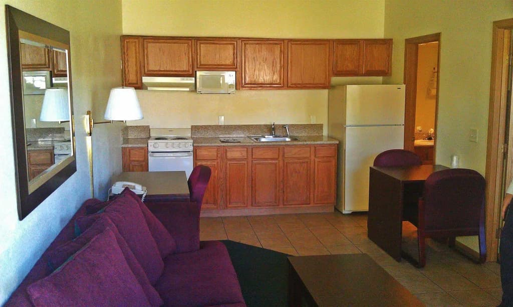Manor Suites - photo 11