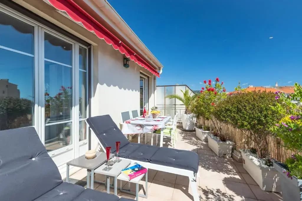 Le Mantega - F2 Moderne,Centre Ville, 2 Grandes Terrasses,Climatisation, Ascenseur - photo 7