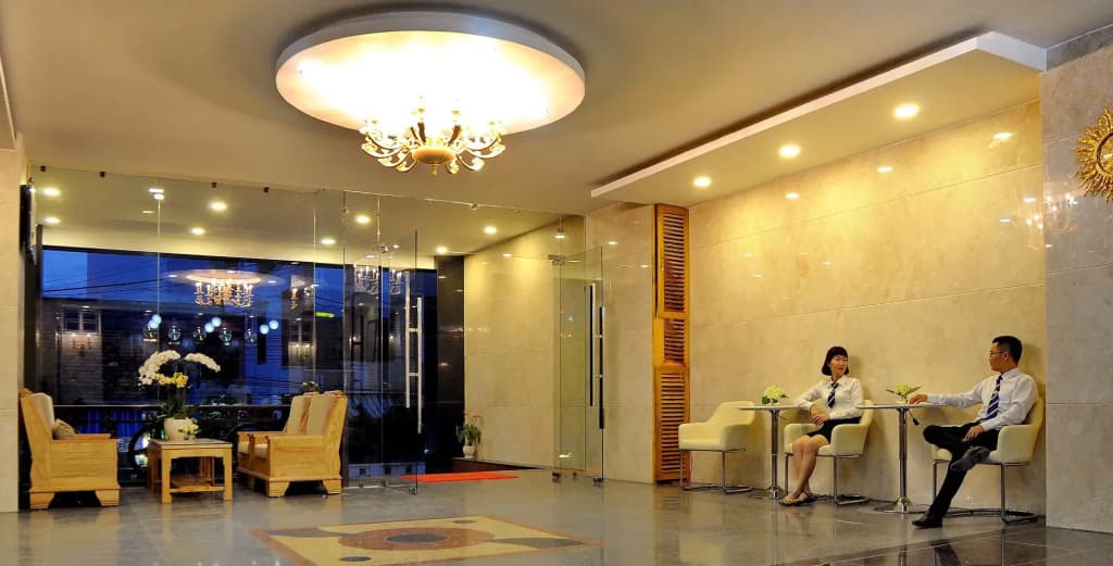 Full House Hotel - photo 28