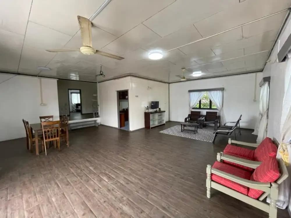 OYO Home 90349 Anique Hoemstay - photo 5
