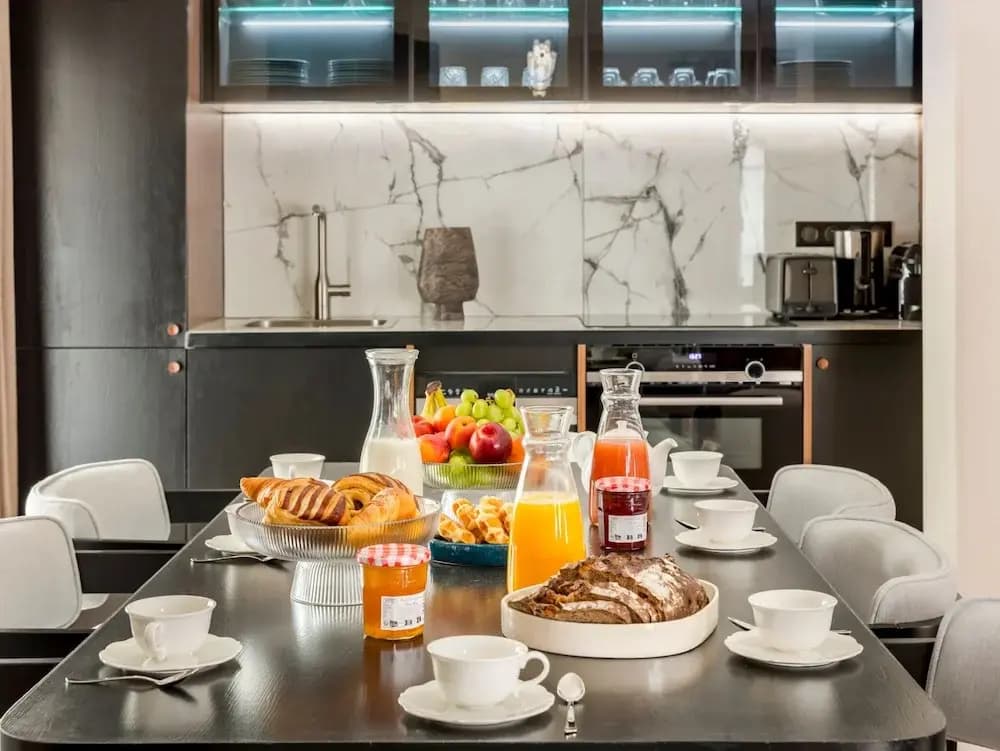 Merveil Luxury Suite - Bvd Saint Denis - photo 10