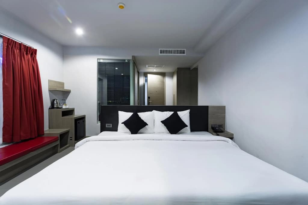 At Patong Hotel (SHA Extra Plus) - photo 31