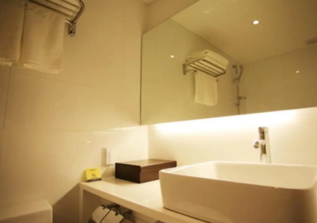 I.T.W. Hotel - photo 7