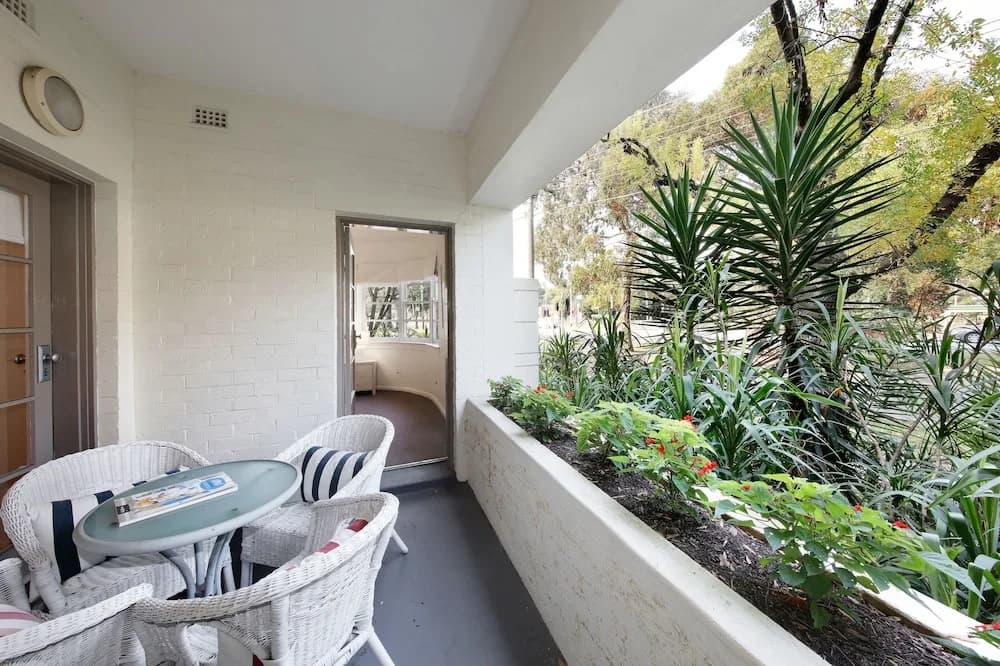 Albert Park Apartments - photo 18