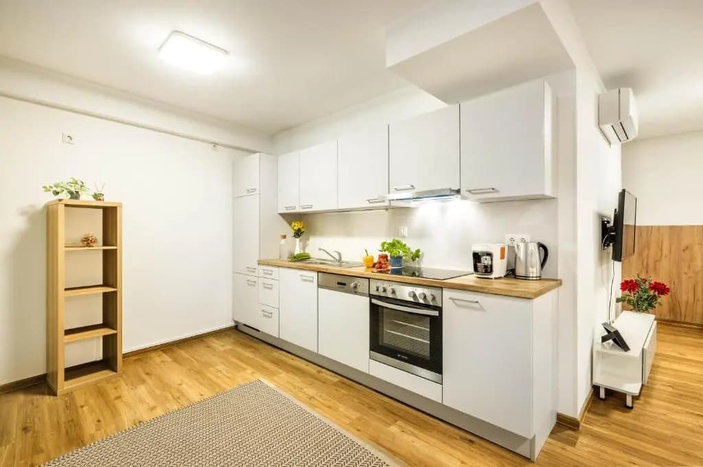 Jimmy's Apartments - photo 20