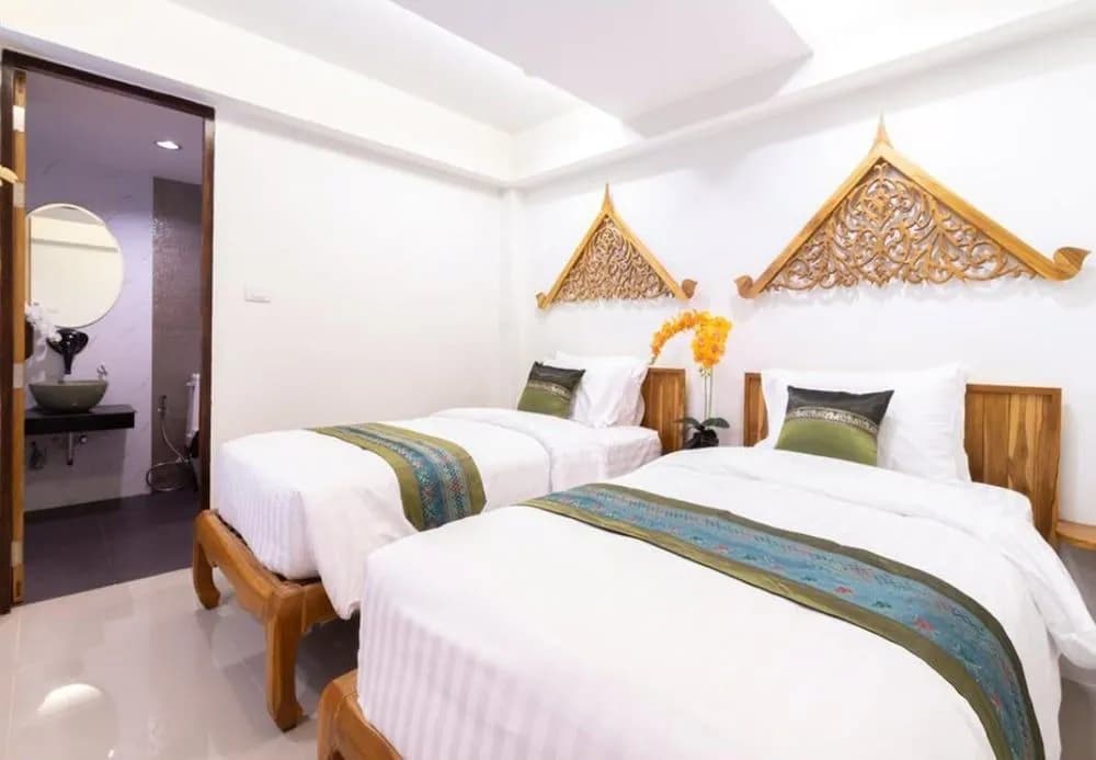 Anumat Premium Budget Hotel - photo 4