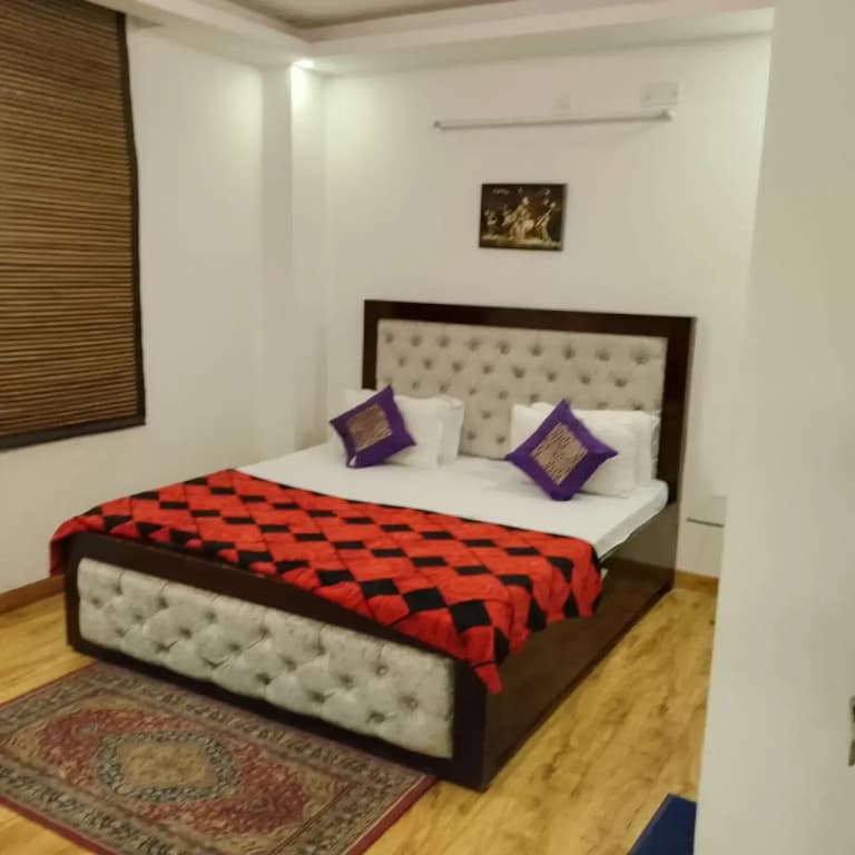 Prestige Apartments - photo 1