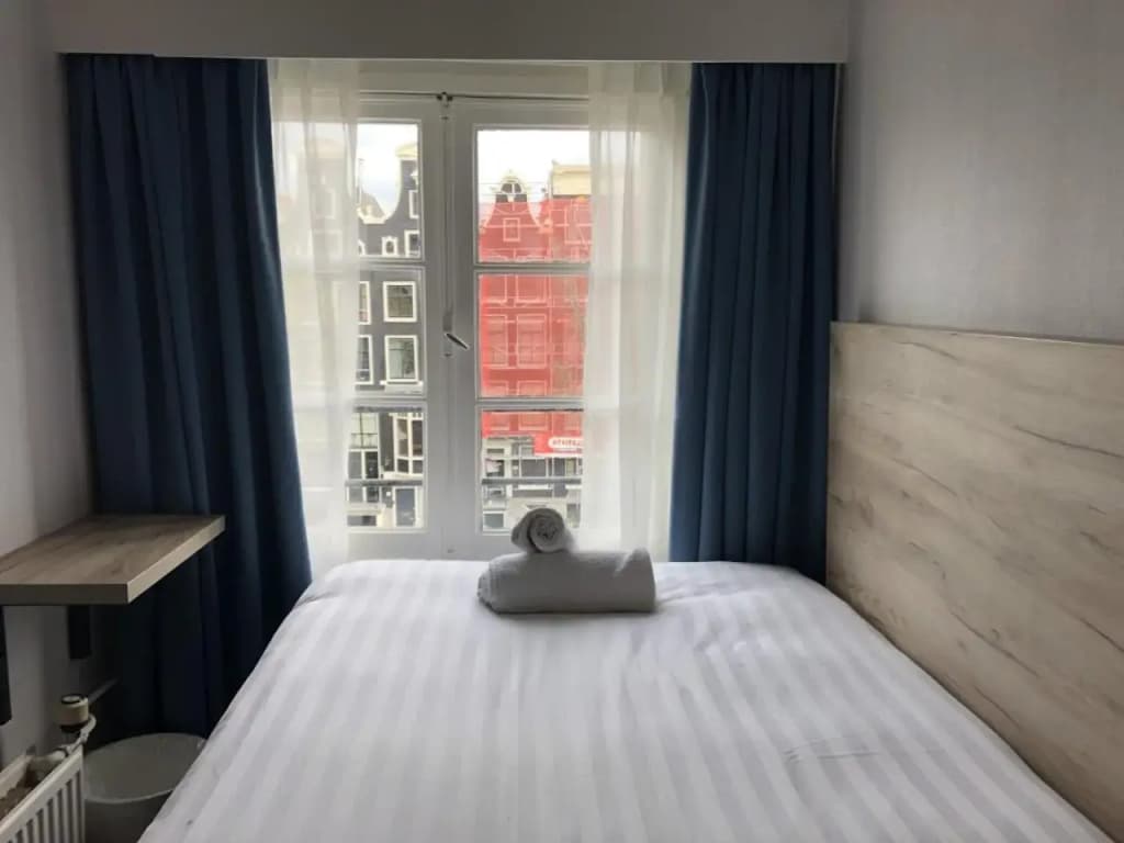 Facade Hotel Amsterdam - photo 21