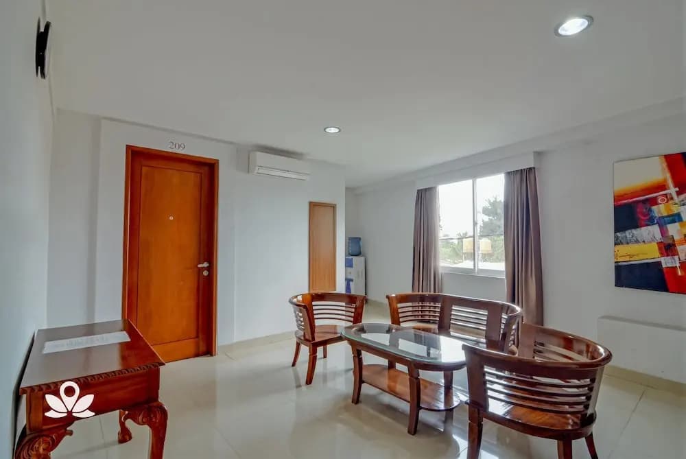 ZEN Rooms Basic near Cilandak Town Square - photo 13