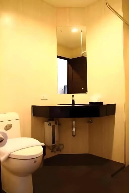 The White Pearl Hotel - photo 9