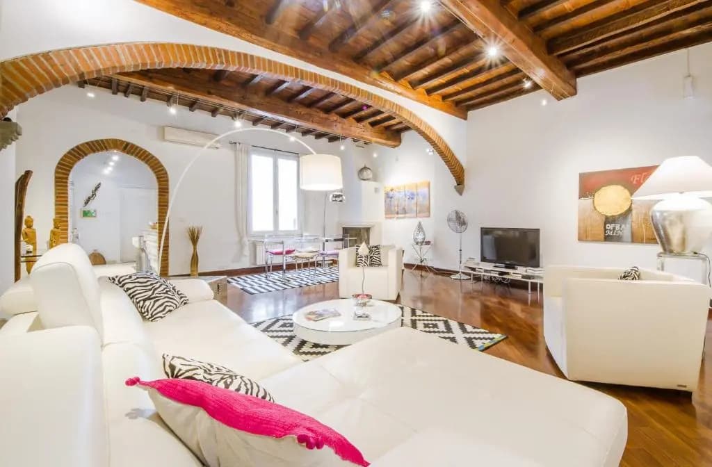 Scala Elegant Apartment - photo 20