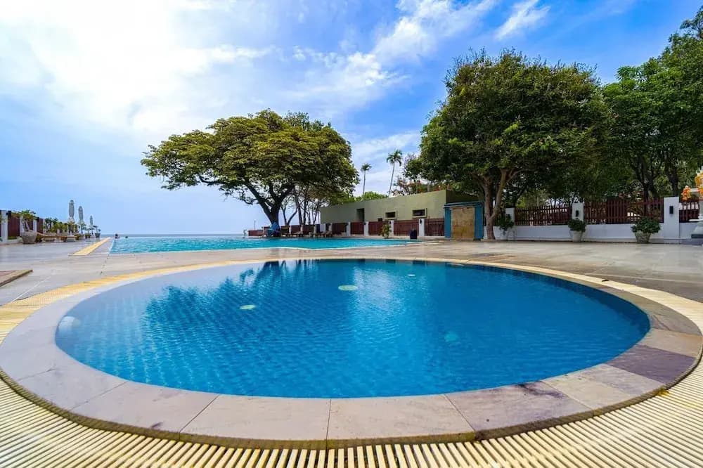 2 Bedroom in Prime Location BSRS - photo 12