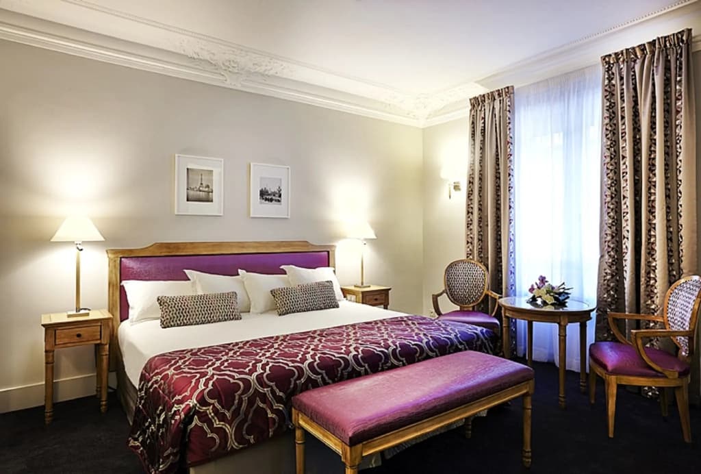 Royal Hotel Paris Champs Elysées - photo 26