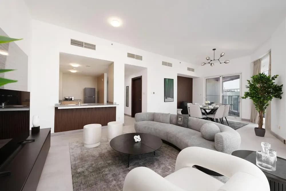 Elegant Panoramic Sea View Apt on Al Reem Island - photo 1
