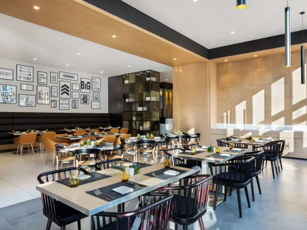 Novotel Bur Dubai - photo 31