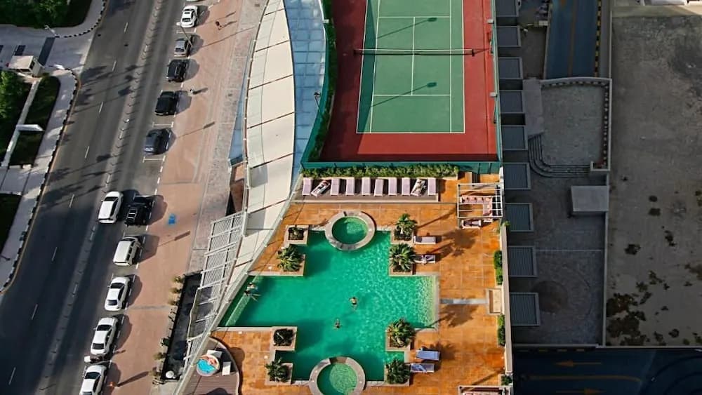 R&H Trident Grand Residences - photo 12