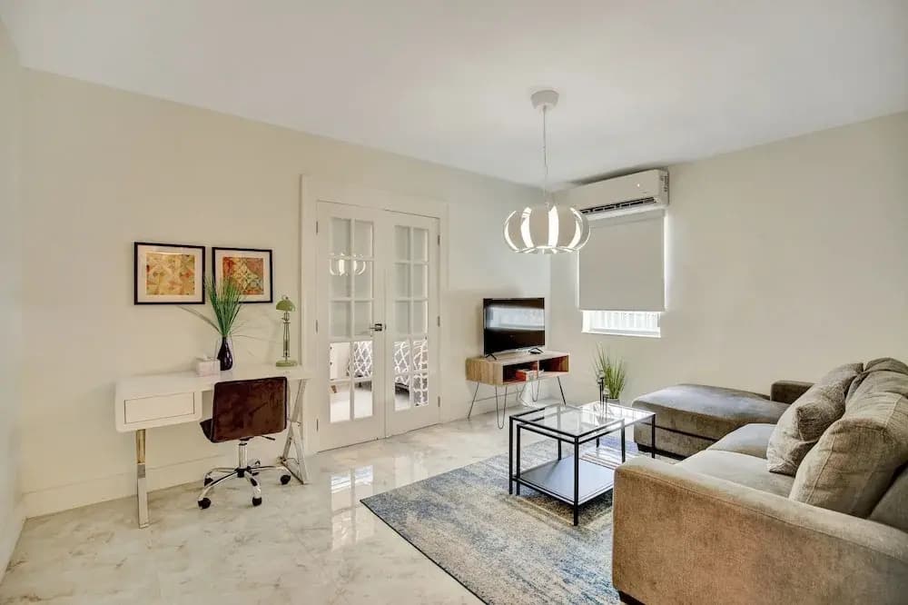 Destination Stays-Design District Miami - main photo