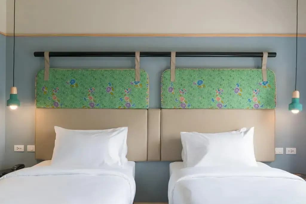 The Blanket Hotel - photo 36