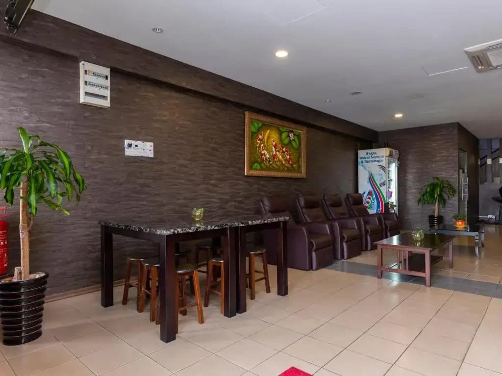 OYO 960 I Harmony Hotel - photo 14