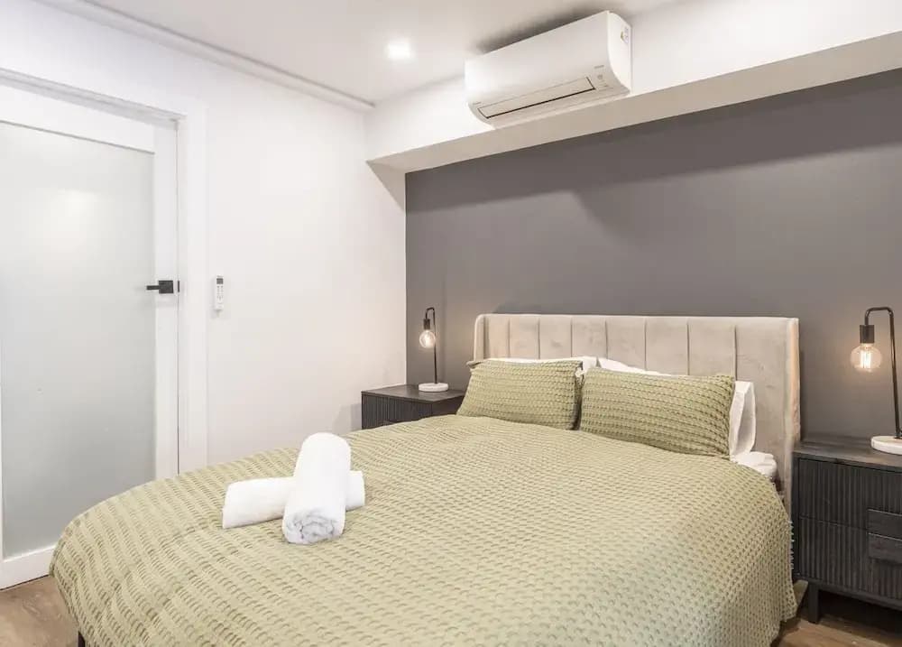 Kozyguru | Balmain | Townhouse bridge view or Charming Comfy Studio - photo 4