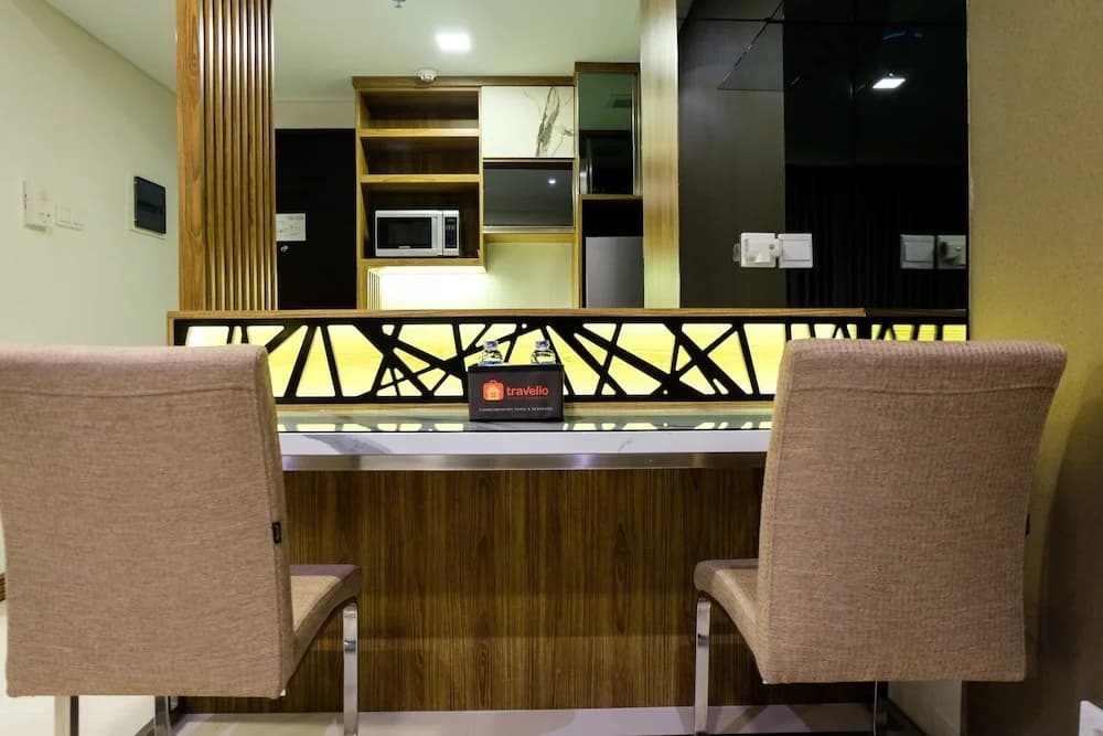 Best Price 1BR Lexington Residence - photo 20