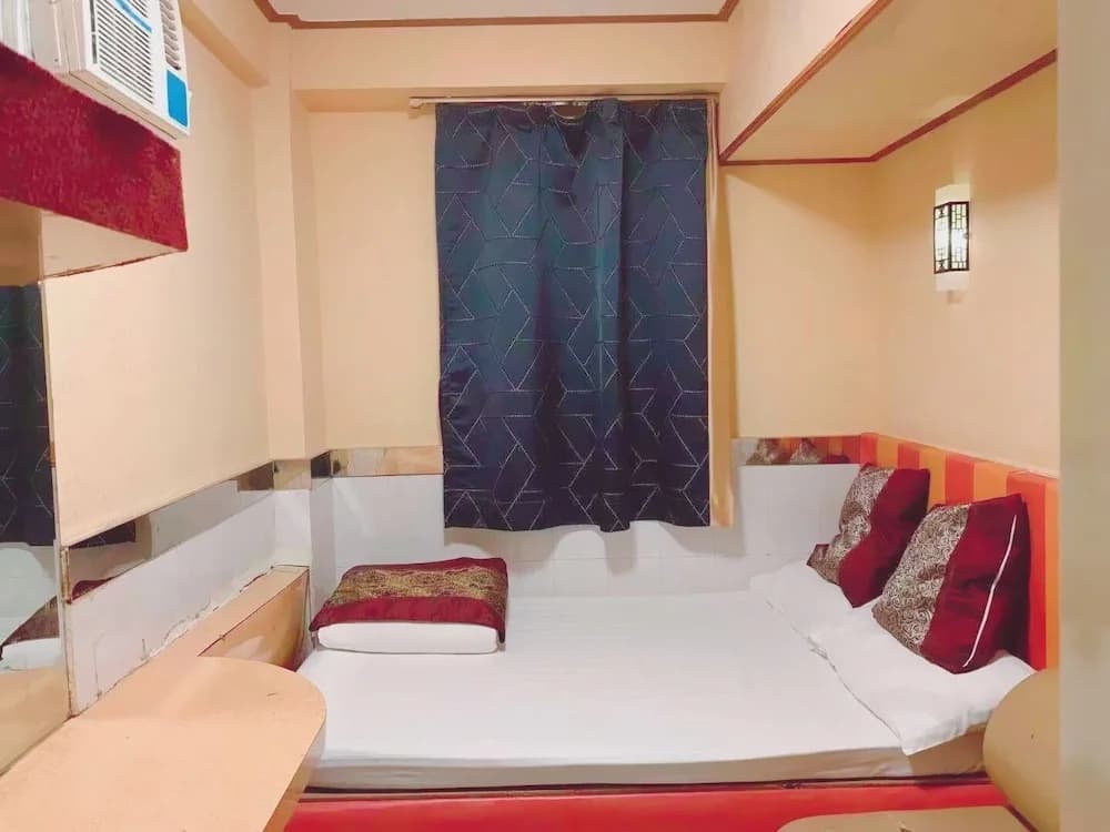 Royal Capital Hotel - photo 7