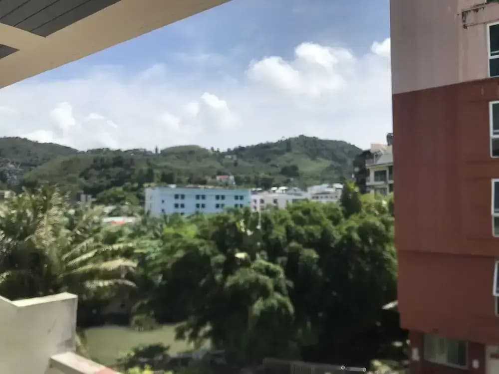 Global Hotel Beach View - photo 13