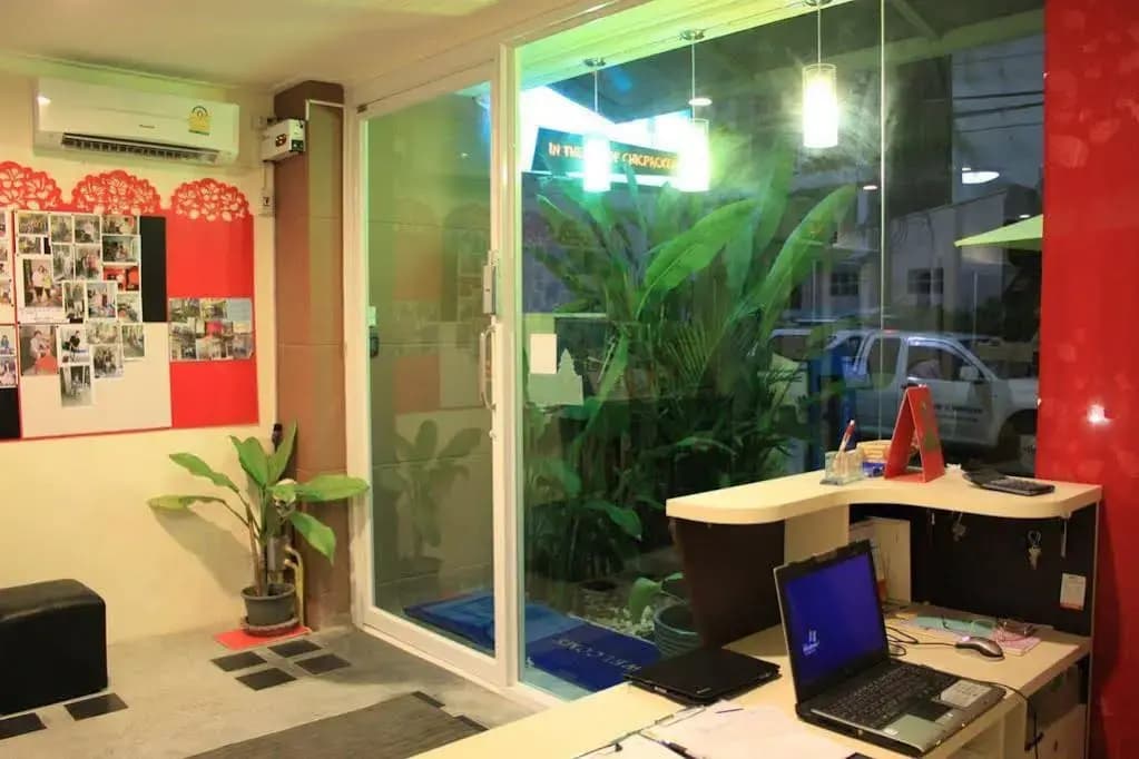 Ananas Phuket Hostel - photo 13
