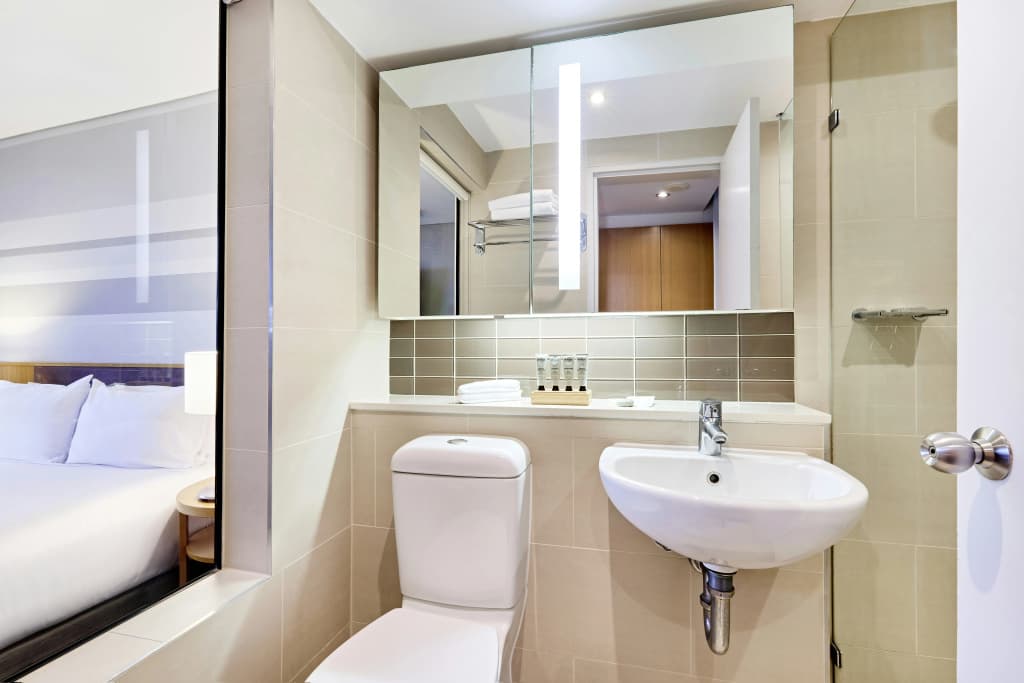 View Sydney ( North Sydney Harbourview Hotel) - photo 39
