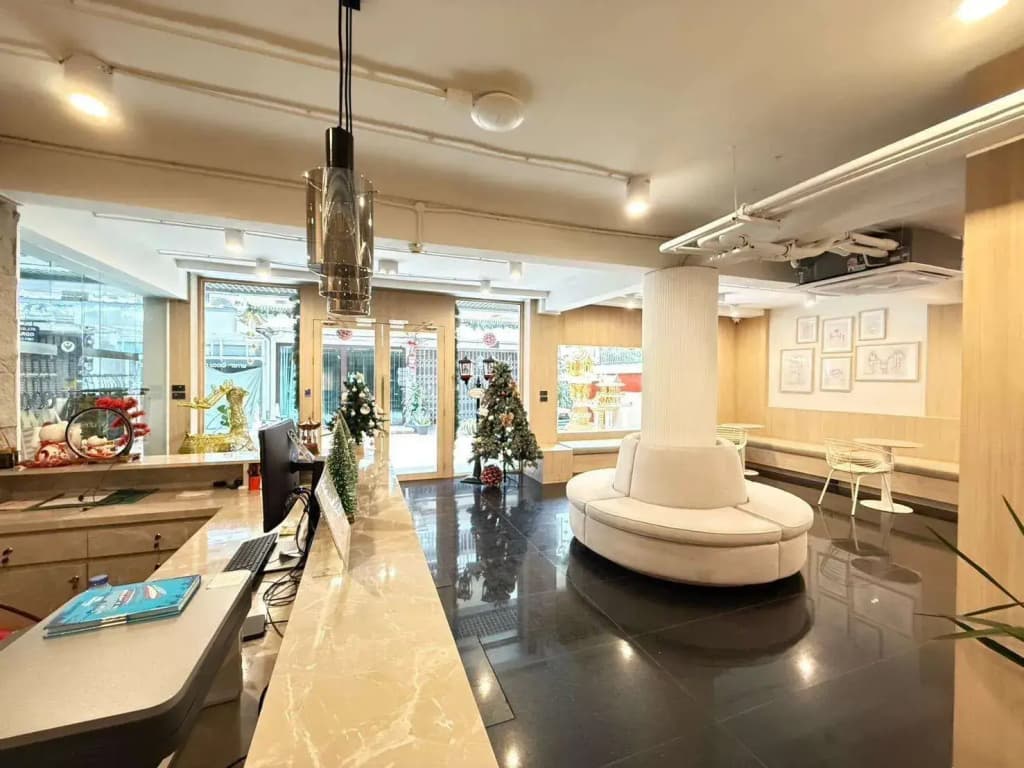 Ascella Pratunam Hotel - photo 2