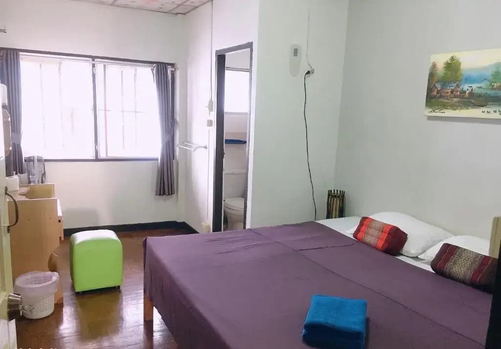 Wayside Guesthouse - photo 2