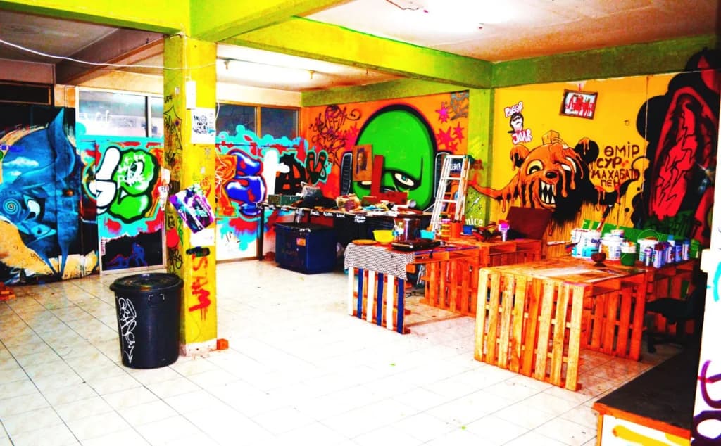 The Overstay Art Hostel - photo 24
