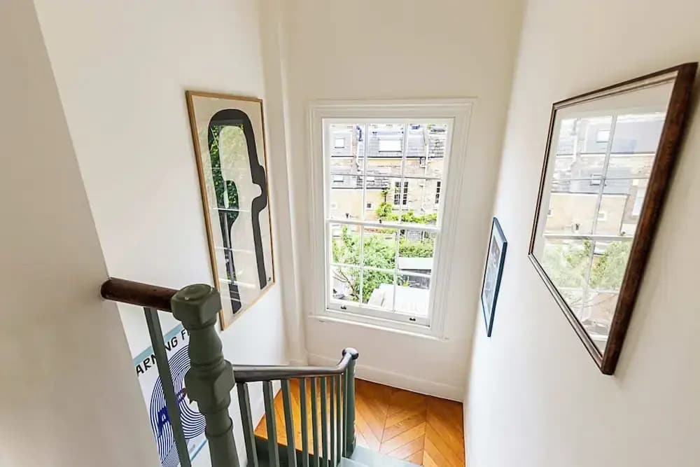 Charming Kentish Town Flat - photo 10