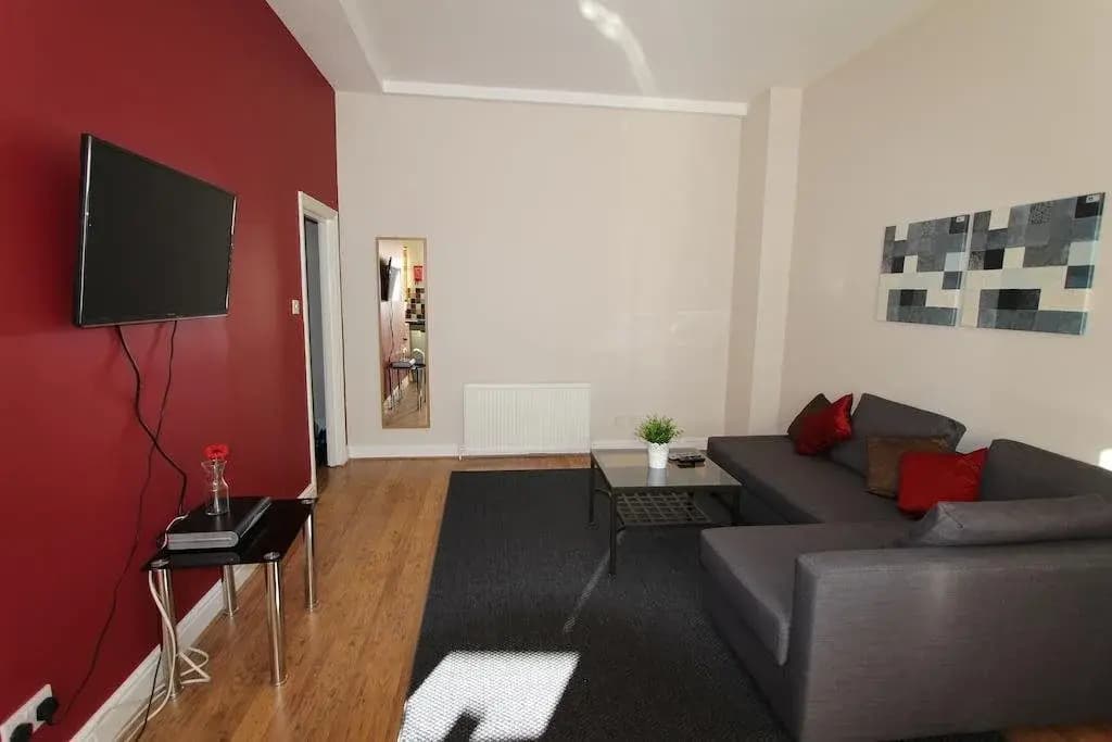 Brackenbury Apartments - photo 8