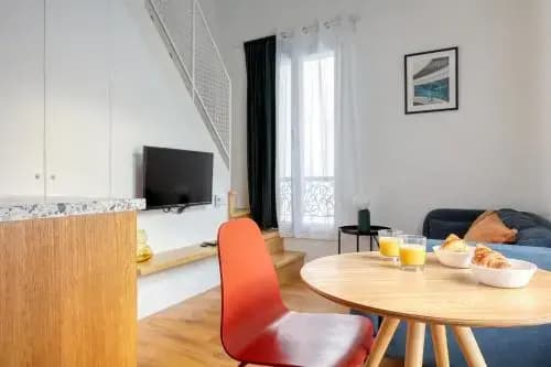 Cute and Bright Studio in a Courtyard-Montmartre(5) - photo 5